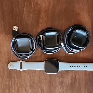 Fitbit Versa 2 Smartwatch